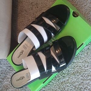 New East 5th black EF Evie shoes